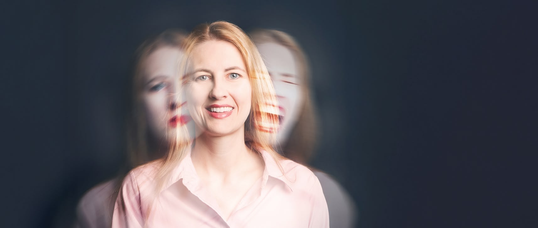 Frau mit mehreren Gesichtern